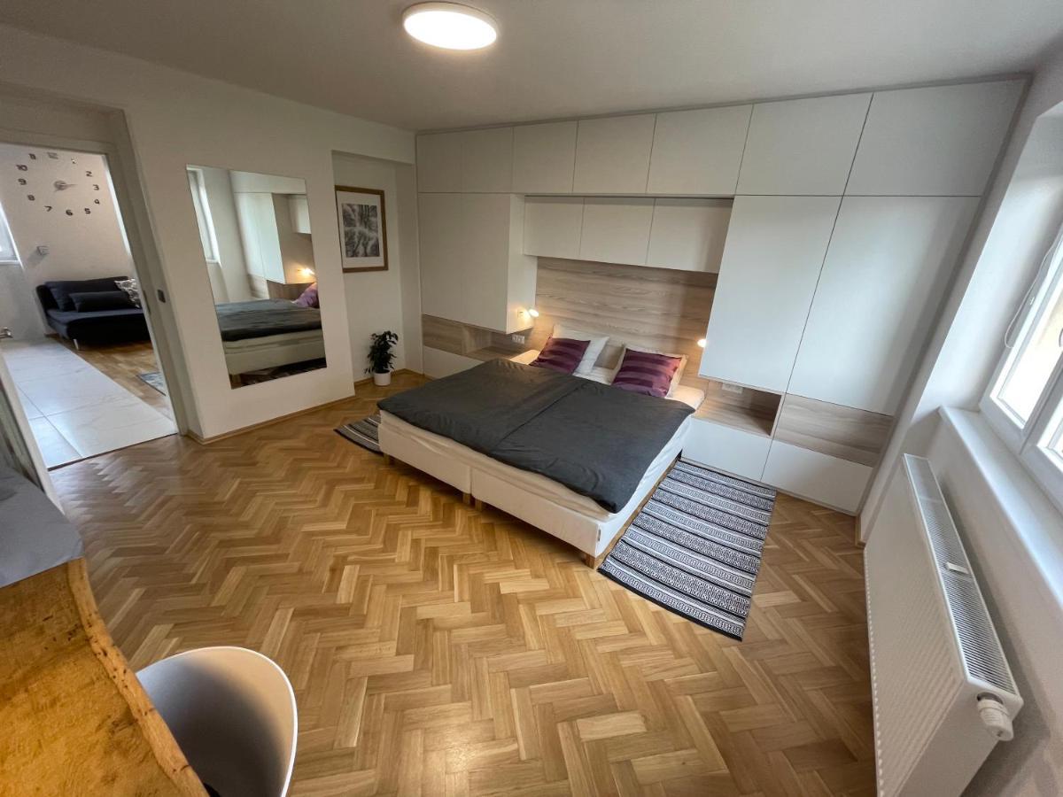 U Kolonady, Apartment *
